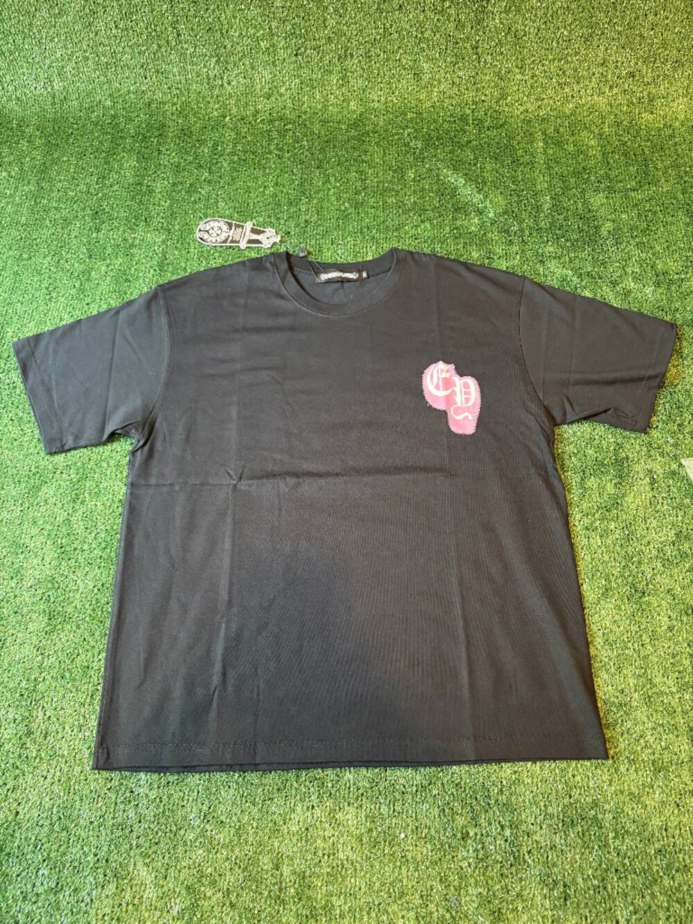 Chrome Hearts Black Pink Heart Cross Graphic Tee - Picture 2 of 4